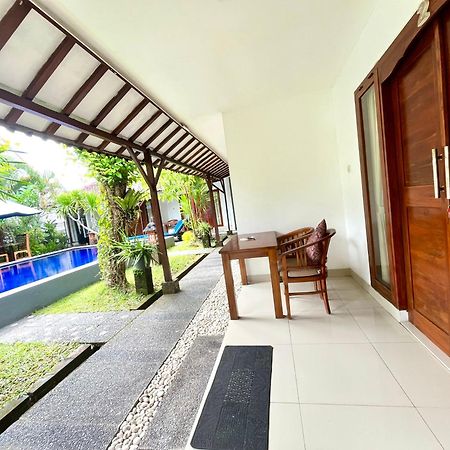 Pererenan Nengah Guest House Canggu Екстер'єр фото