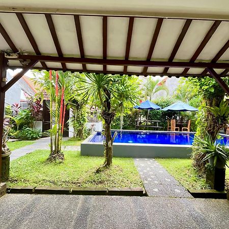 Pererenan Nengah Guest House Canggu Екстер'єр фото