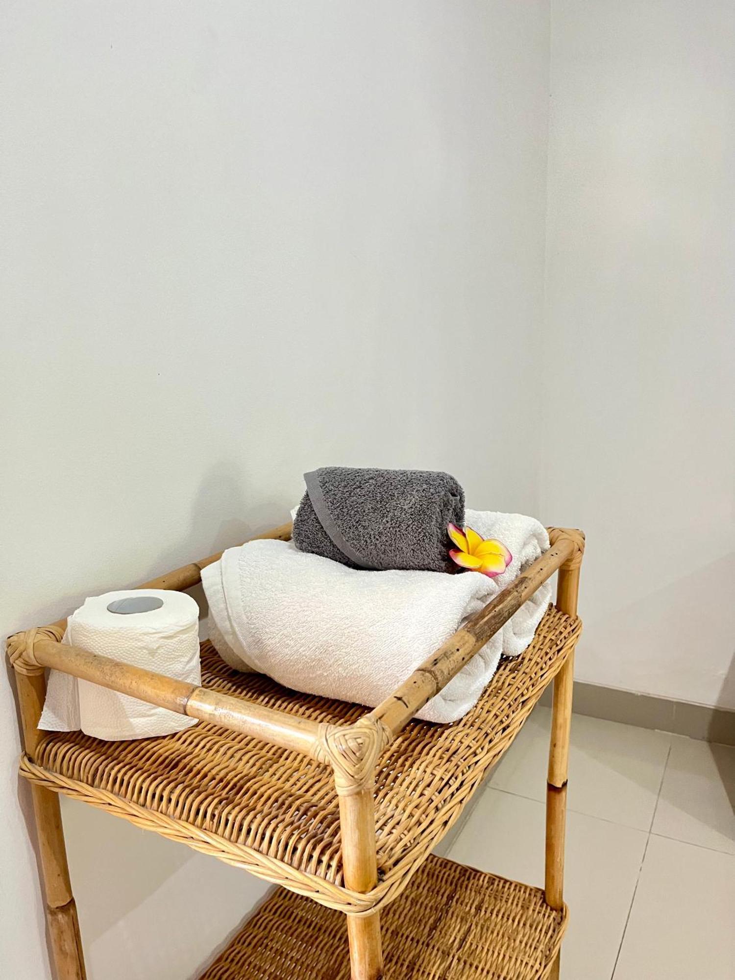 Pererenan Nengah Guest House Canggu Екстер'єр фото