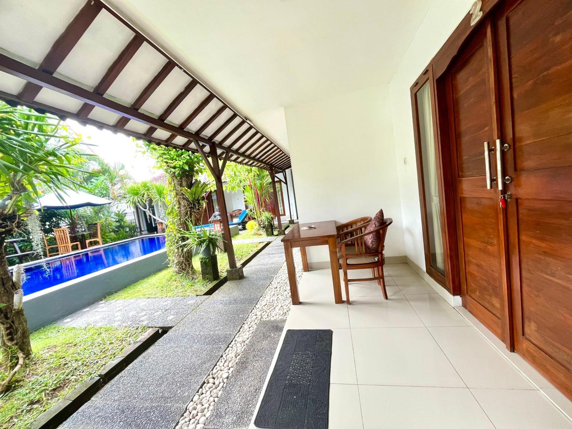 Pererenan Nengah Guest House Canggu Екстер'єр фото
